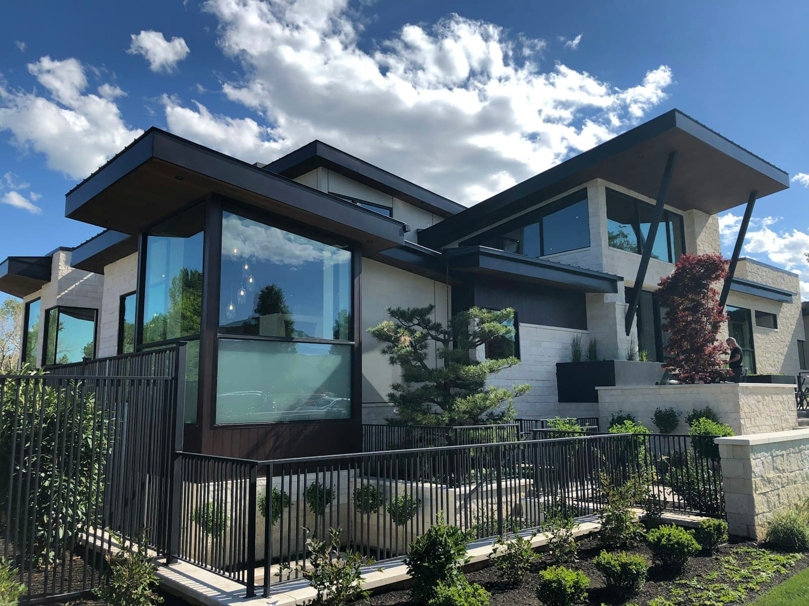 Road Trips, Rodeos, and River Walks Through the Prairies & Lakes Region
